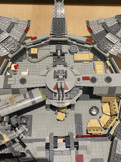Lego Starwars Millennium Falcon