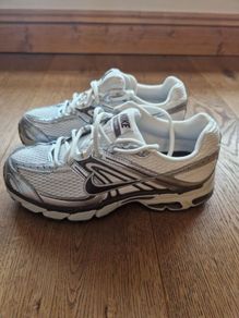Nike Air Max Moto 2k