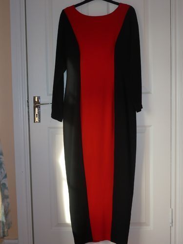 Evening Dress Gown Red & Black. Long and slender. Uk 12 Medium Excellent Condition