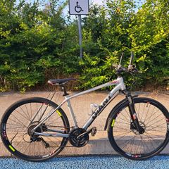 Giant Roam Hybrid Bike