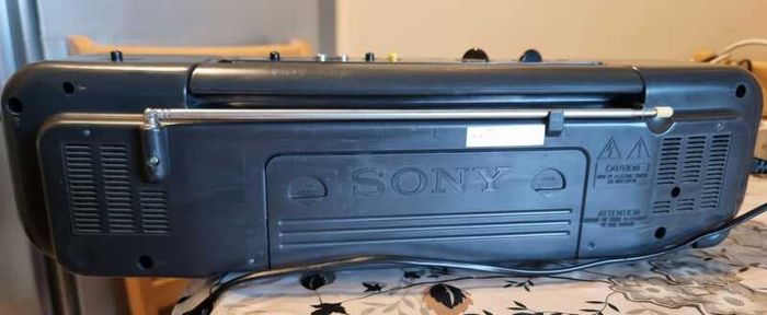 From 1993 - Sony CFS-W 310, see the pictures.