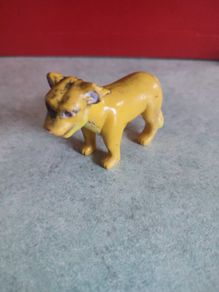 Vintage Miniature  Lion Figurine K 3571 C 2006 MATTEL C 2006 VIACOM CHINA
