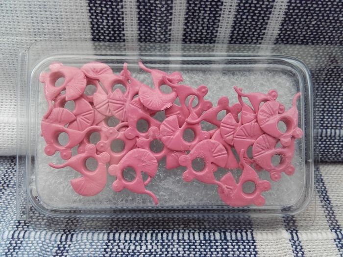 Eyelets - Baby Prams.