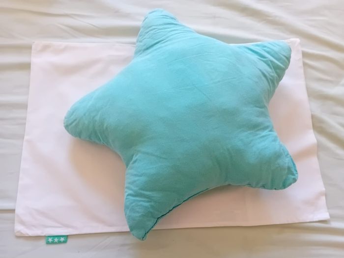 Happy Friday Made in Spain Small Pillowcase and Star Pillow