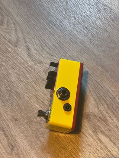 Bananana Effects Matryoshka Bass Synth