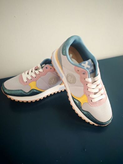 New XTI ladies trainers UK 4