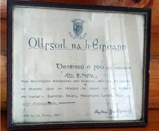 Vintage 1943 National University Ireland Cert'