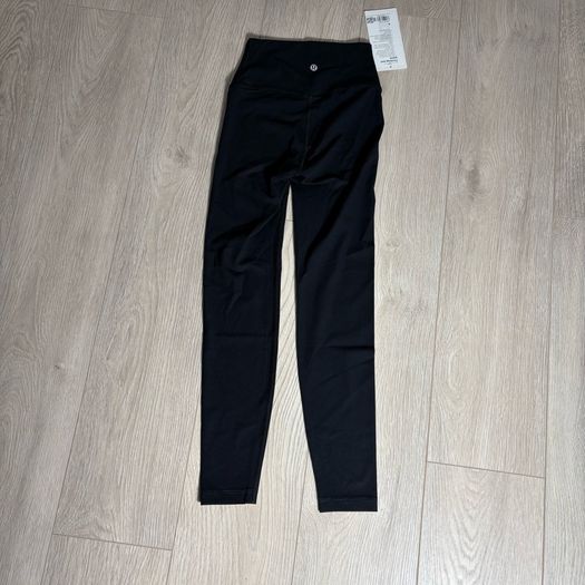 Lululemon set size 6