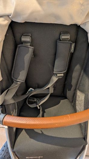 Uppababy Vista (Includes Bassinet, Rumble Seat & All Adapters)