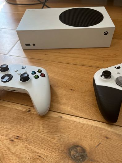 Xbox Series S with normal and Pro controller