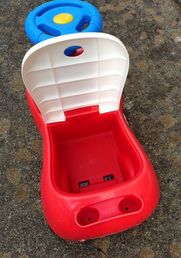 Paw Patrol Rescue Ride On Car (used).