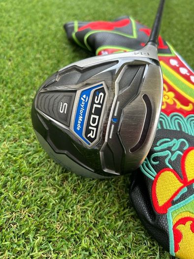 Full set of left handed golf clubs