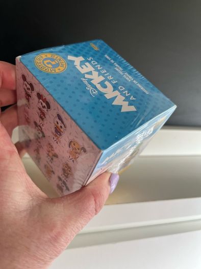 Mickey surprise box