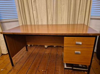Large Sturdy Office Desk with 2 deep drawers