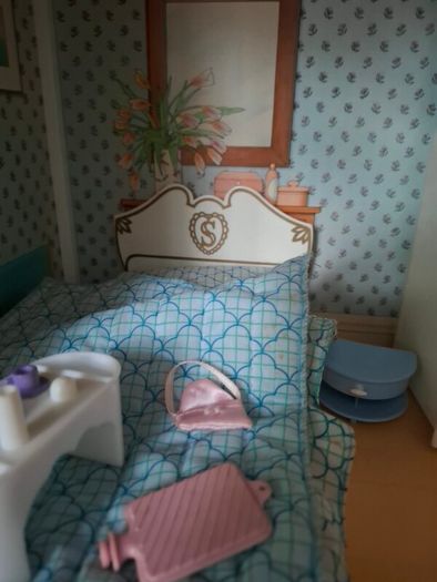 sindy house  horse,doll,car,furniture