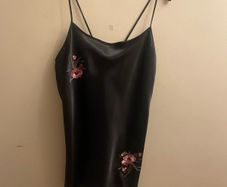Silky short nightdress  (size 16-18)