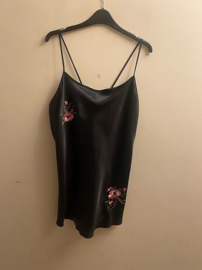 Silky short nightdress  (size 16-18)