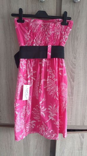 Pink dress with belt l size uk 8 never worn premium quality