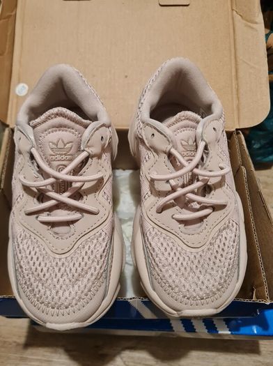 boys adidas ozweego