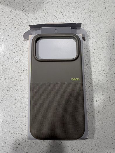 Phone case - beats appple iPhone 17 pro max