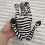 2004 Madagascar Marty Zebra Plush approx. 20 cm. Neck/Head is too loose (Falling down left or right) Used Please see photos Image 7