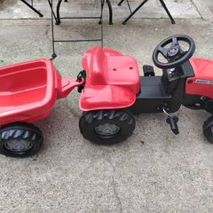 kids little red tractors.