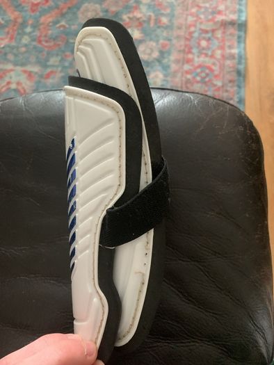 Sondico white shin guards