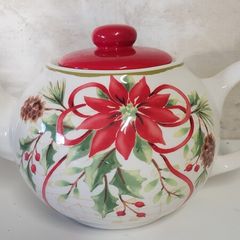 Delph Winter Christmas Tea Pot