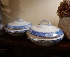 Serving dishes