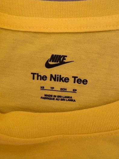 Mens nike t-shirt small