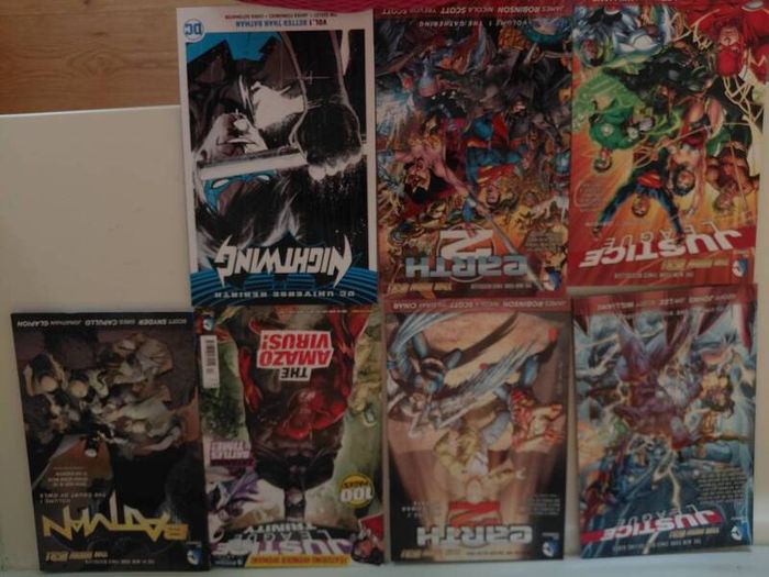 Earth 2 Justice League comics