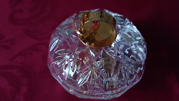 Killarney Crystal Cut Crystal Glass Happy Anniversary Lidded Jewelry Dish / Bowl With 22 Carat Gold Cover Handle and Footed Base Finishing Made In Ireland