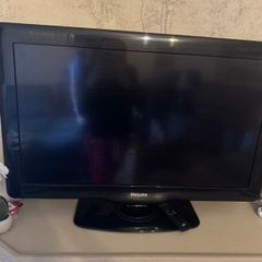 32 inch Philips flat screen tv