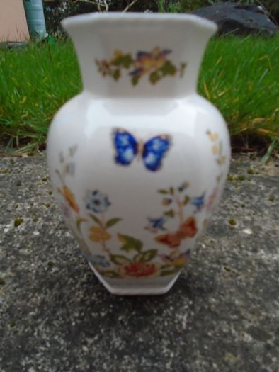 Aynsley Cottage Garden vase, China, Aynsley China, Home decor, Vase