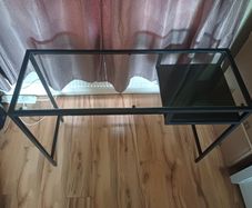 Ikea Glass Table (vittsjo)