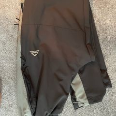 mens alpyrex tracksuit medium