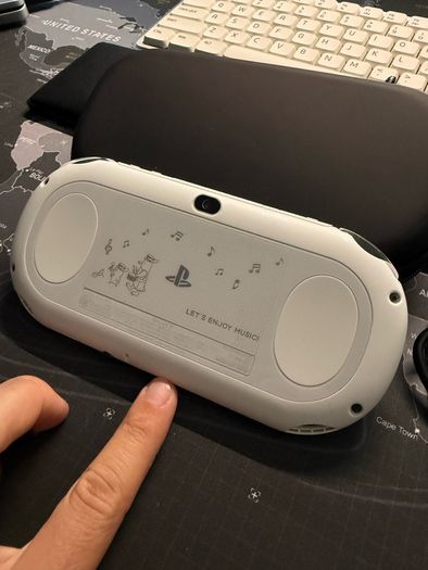 Modded Playstation vita + 256gb sd card
