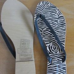 "Atmosphere" black & cream zebra print sandals