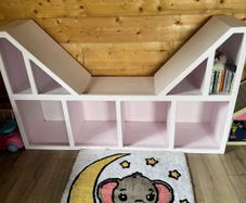 Under window seat/bookshelf