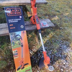 Black and Decker Corded Garden Strimmer