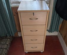 Lockable Drawer Unit