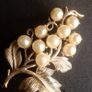 Vintage gold tone brooches bundle Image 3