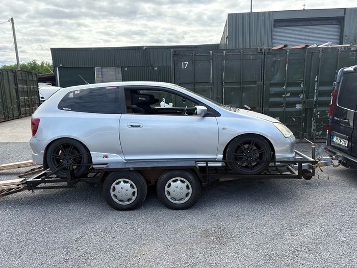 Ep3 track car  +  twin axle trailer