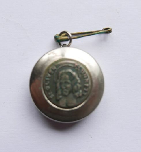 RELIC Catholic Saint Medal Reliquia