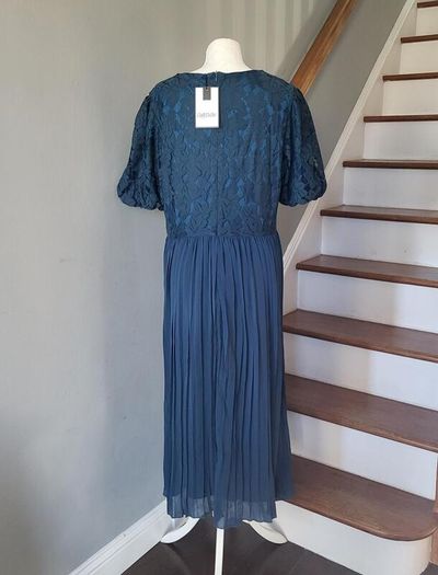 CurveWow teal occasion dress, Size 16, BNWT
