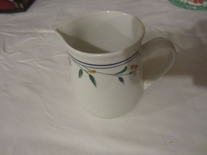 Shannon jug