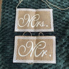 Mr & Mrs burlap signs