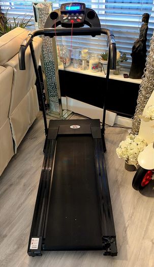 Foldable walking treadmill