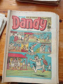 Comics Dandy Comics.