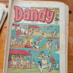 Comics Dandy Comics.